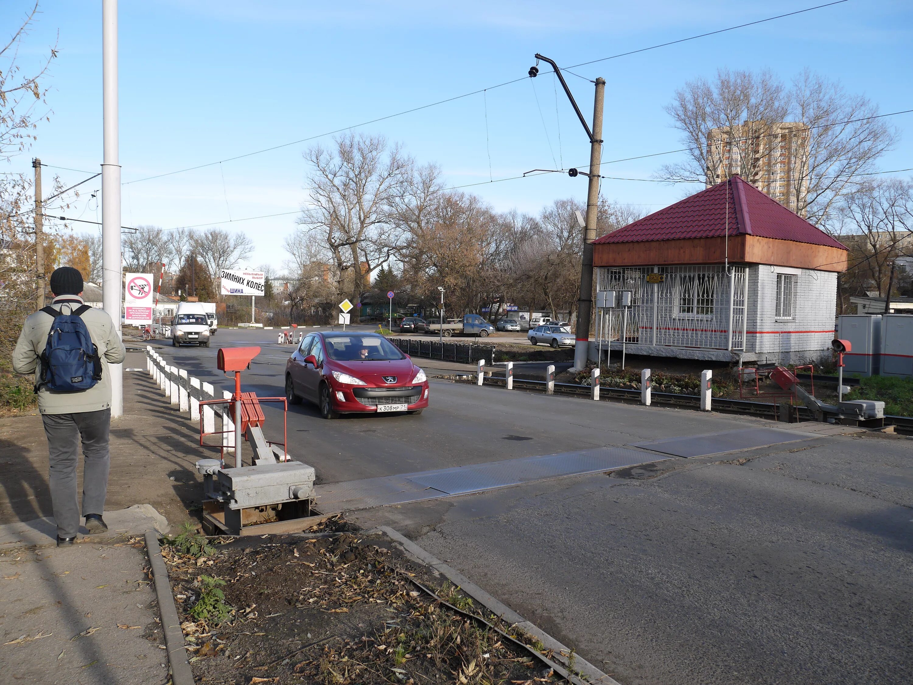 Переехать в тулу. Тула ЖД переезд на Советской улице на ИТОЗ. Путейский переезд что это. ЖД переезд Тула. Косая гора улица Железнодорожная.