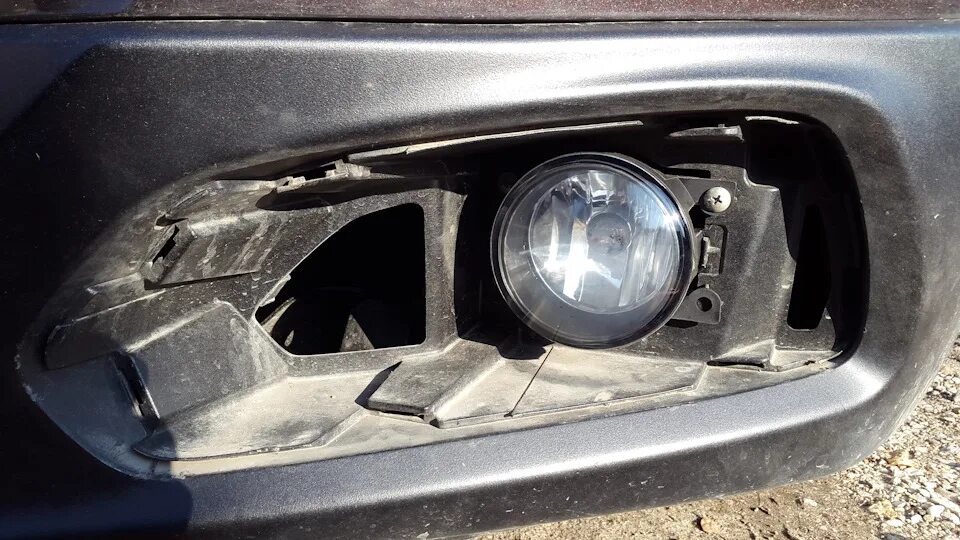 Противотуманки сх4. Птф sx4. птф сузуки сх4. sx4 suzuki противотуманные фары. suzuki sx4 2011 птф.