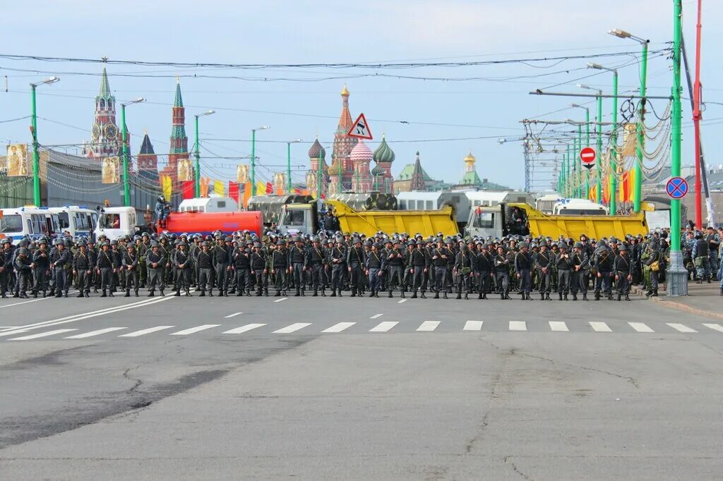 7 май 2012 года. Москва 6 мая 2012. 6 Мая Москва. Москва 6 май. Москва 2012 год.