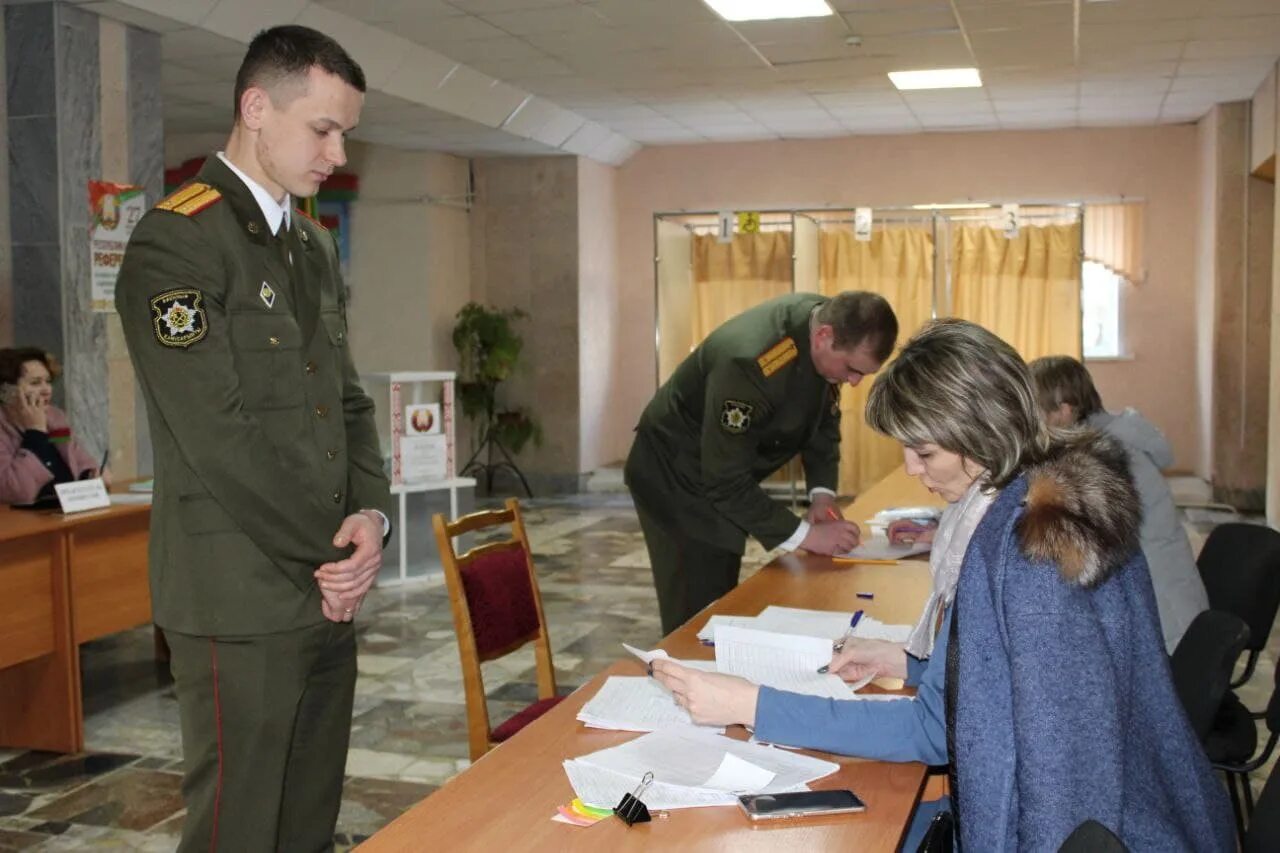 Военкомат. Военкомат здание. Военный комиссариат здание. Коллектив военного комиссариата. Военкомат и военный комиссариат