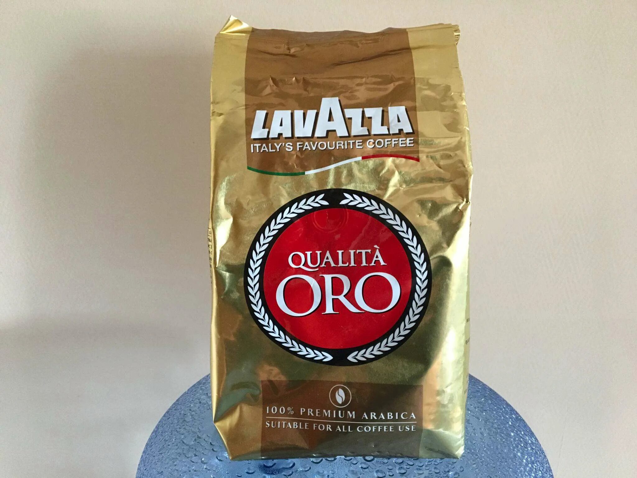 Lavazza кофе 1кг. Lavazza Oro (1 кг). Кофе Lavazza Oro 1 кг. Кофе в зернах Лавацца Оро 1кг. Лавацца Оро в зернах 1 кг.