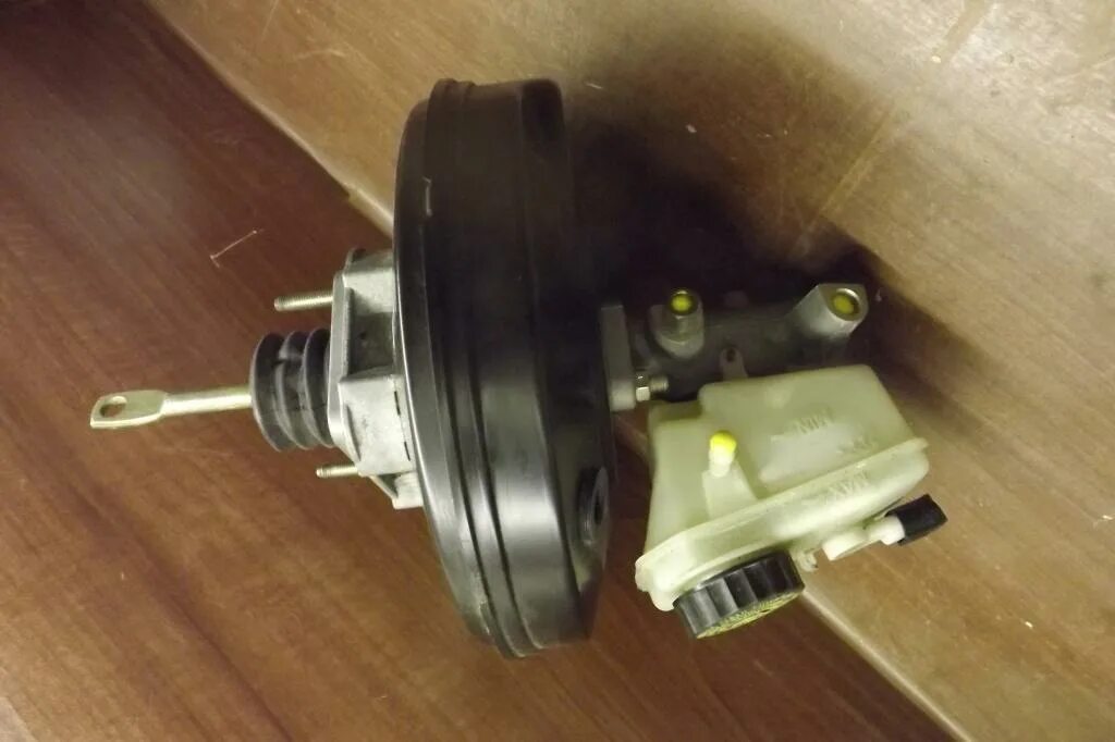 Проверить вакуум ваз. Проверить вакуум ваз. Проверить вакуум ваз. Вакуумный усилитель ваз 2105. Вакуум тормозов ваз 2114.