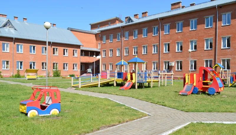 спб гкуз "психоневрологический дом ребенка №9". детский домумственоотсталых. дом интернат для детей инвалидов. воспитатель в интернате. ветютнев детский дом интернат.