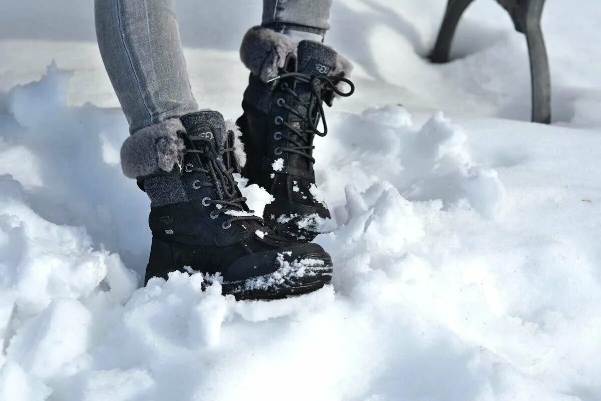Зимний шторм 113 ботинки. Ботинки зимние KAPITEX Snow. Сапоги для сугробов. Женская зимняя обувь на снегу. Мерзлячка
