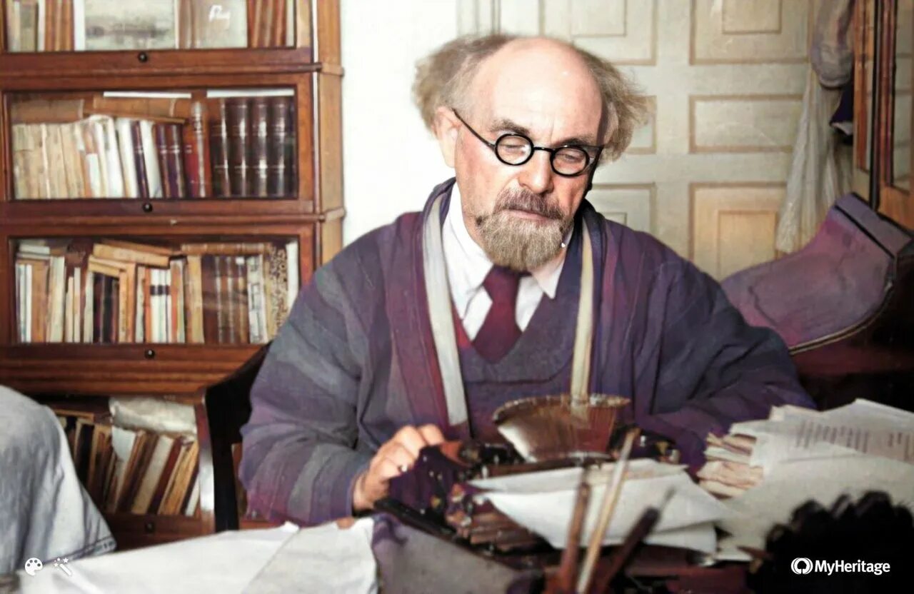В течение нескольких лет писатель. Пришвин писатель.