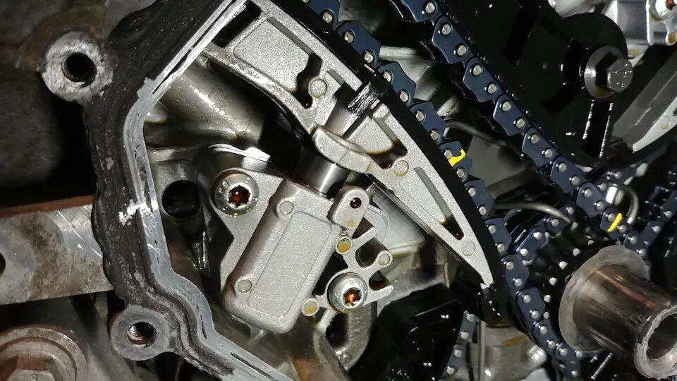 Jaguar x type 2007 цепь грм. 0 дизель. Натяжитель цепи jaguar x type 3. Ягуар xf 3. Замена цепи ягуар.