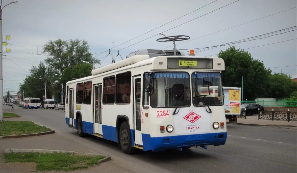 Движение троллейбуса 4