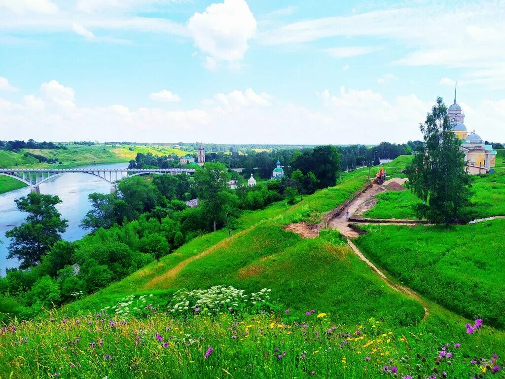 Тверская область фото. Старица Городище. Старица Тверская область. Деревня Старица Тверская область. Старицкий Кремль в Тверской области.