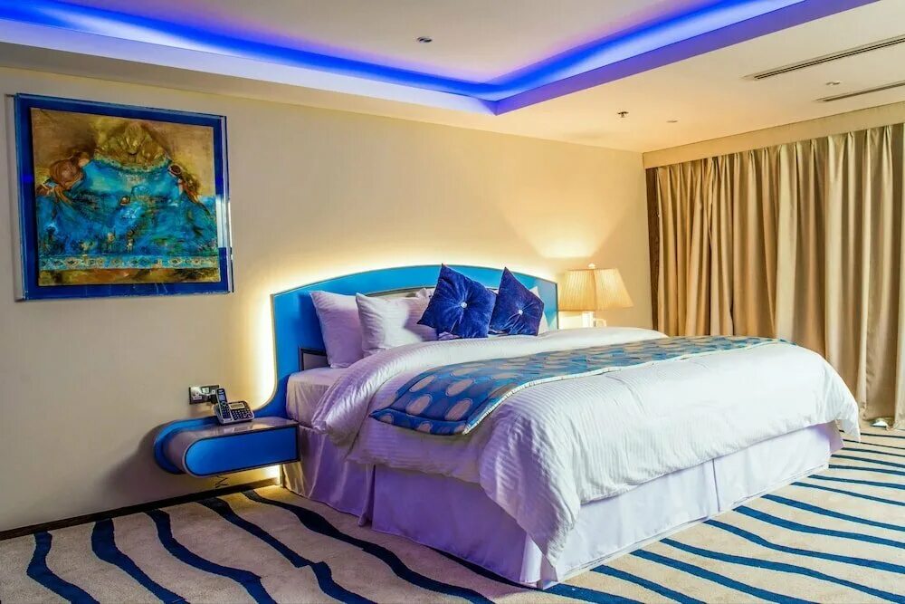 Унье турция отели. C hotels florence. Отель cicel. Indonesia hotel best. Марина бич гарден парк манама.