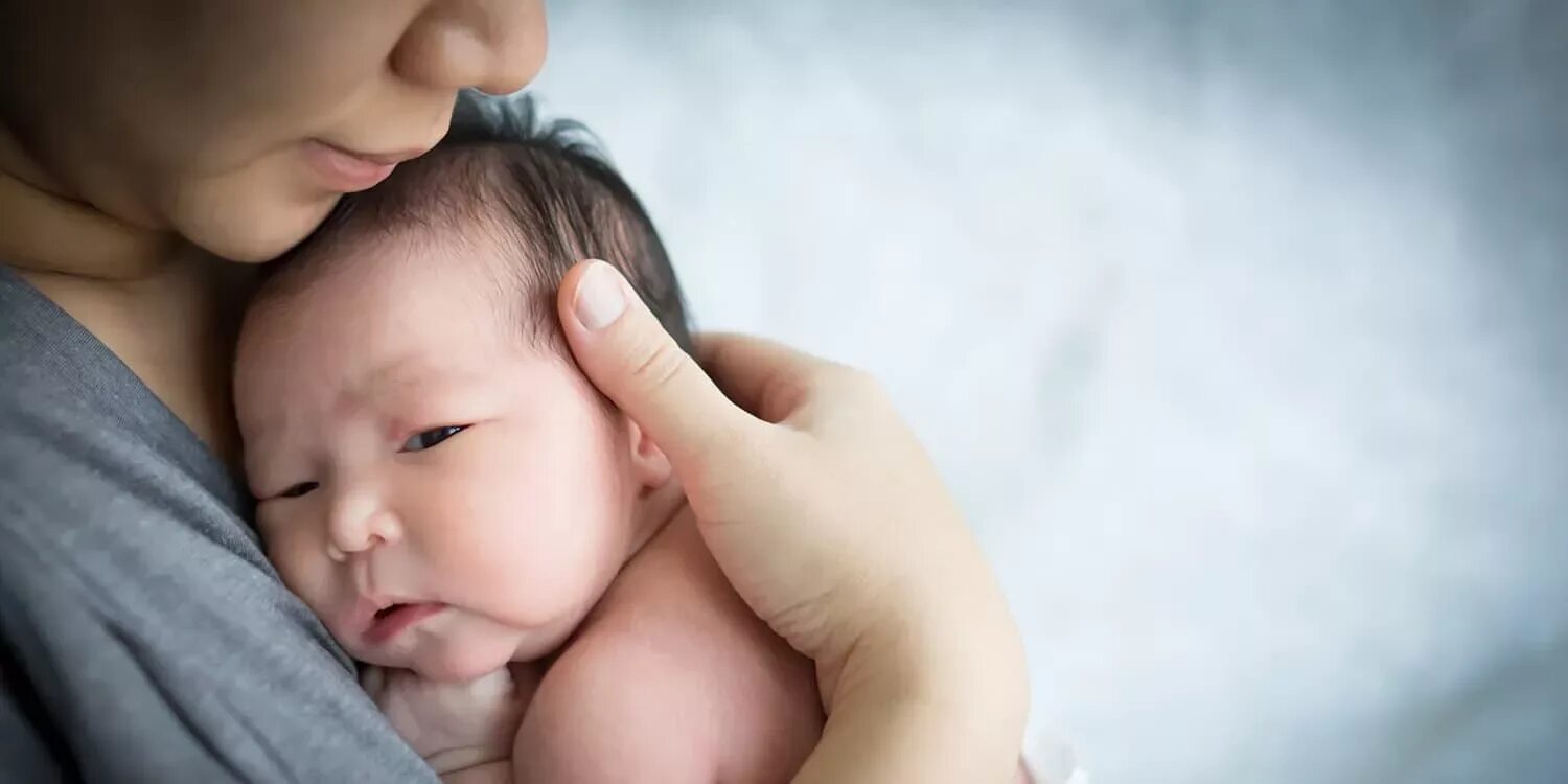 New life baby. Картинка чақалоқ. New life baby. Дети в голубом. Укачиваем малыша на руках.