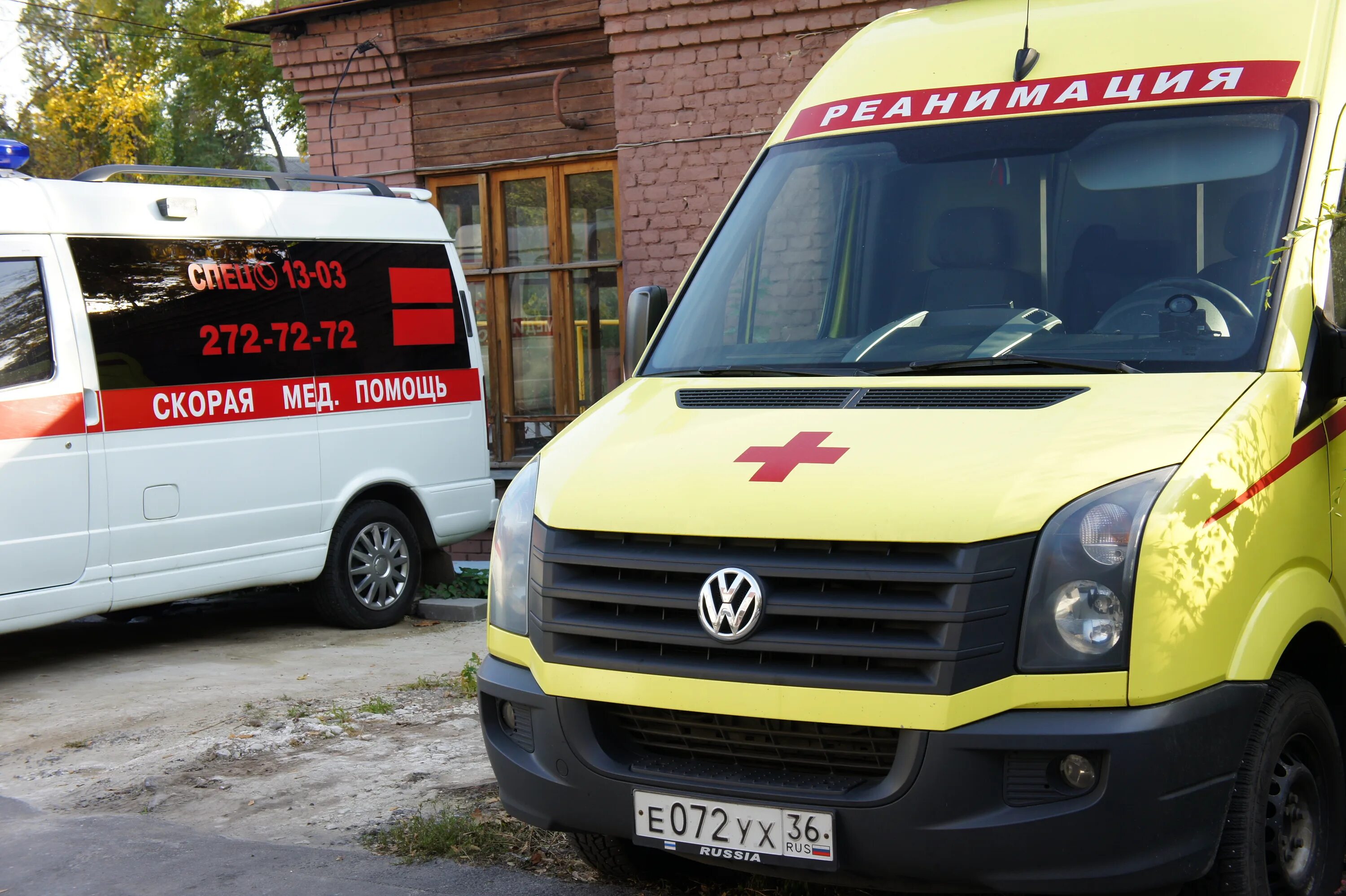 ссмп воронеж. скорая город воронеж. машина скорой помощи на улице. платная скорая медицинская. автомобили скорой помощи в воронеже.