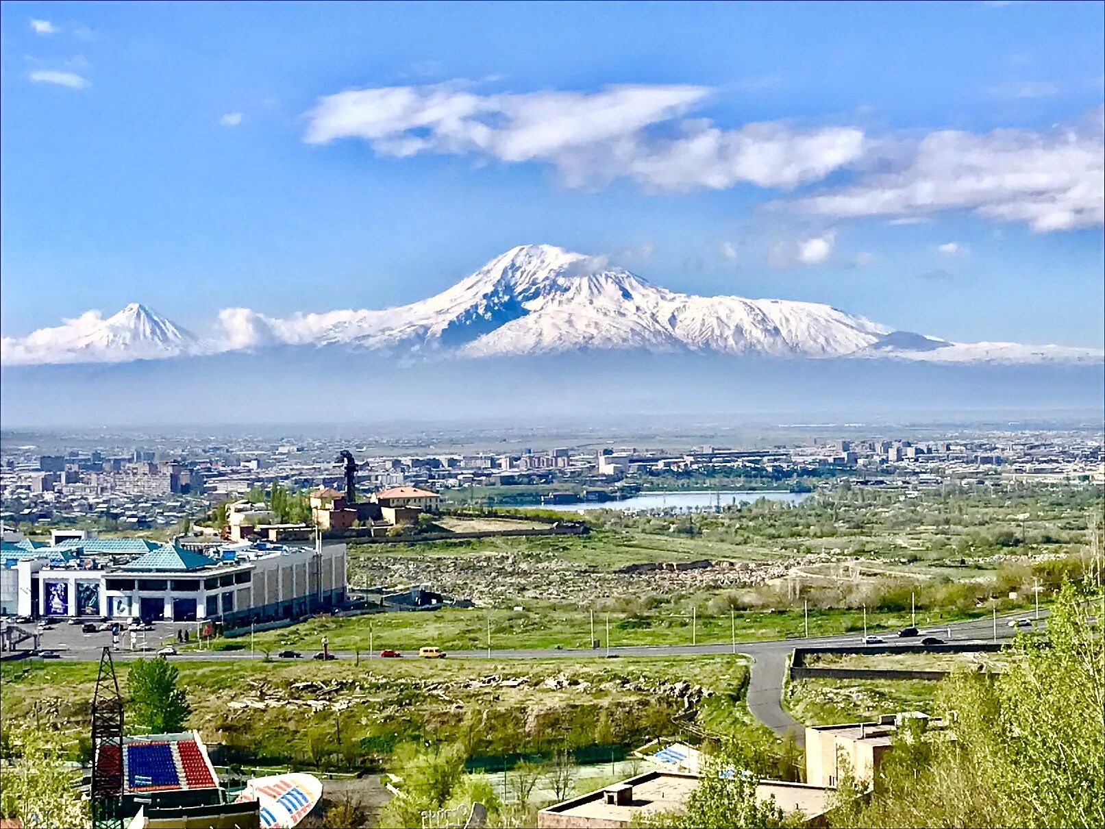 Откуда ереван. Гора Арарат в Армении. Город Масис Армения. Ереван город Масис. Село Масис Арарат Армения.