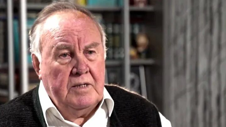 Михаил полторанин. Интервью полторанина. Полторанин с карауловым беседа о ватикане. Интервью полторанина. Караулов и полторанин.