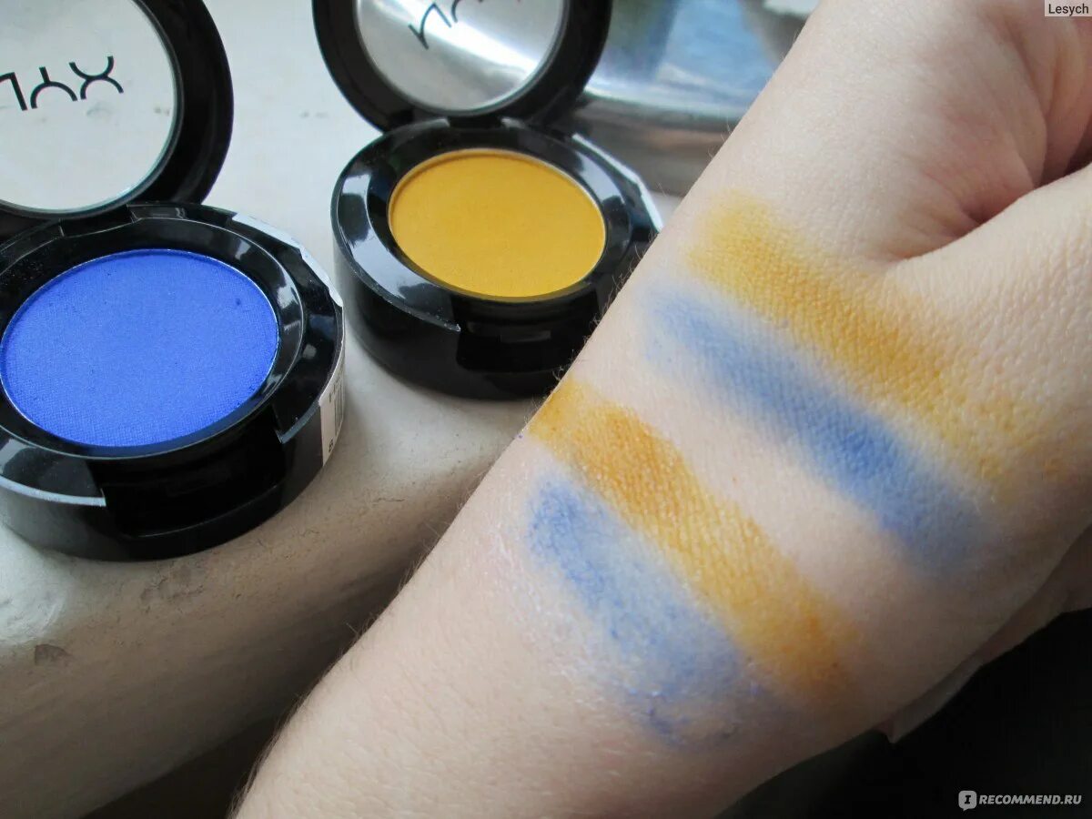 Hot singles. NYX Butterscotch. NYX professional make up hot Singles Eye Shadow Electroshock.