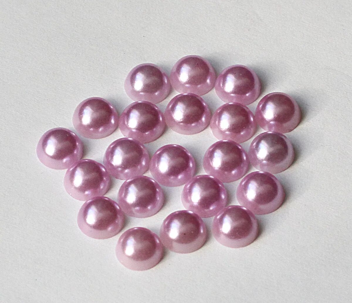 Лиловый жемчуг. Фиолетовый натуральный жемчуг. Сиреневые жемчужины. Сиреневый жемчуг. Темно фиолетовый жемчуг.