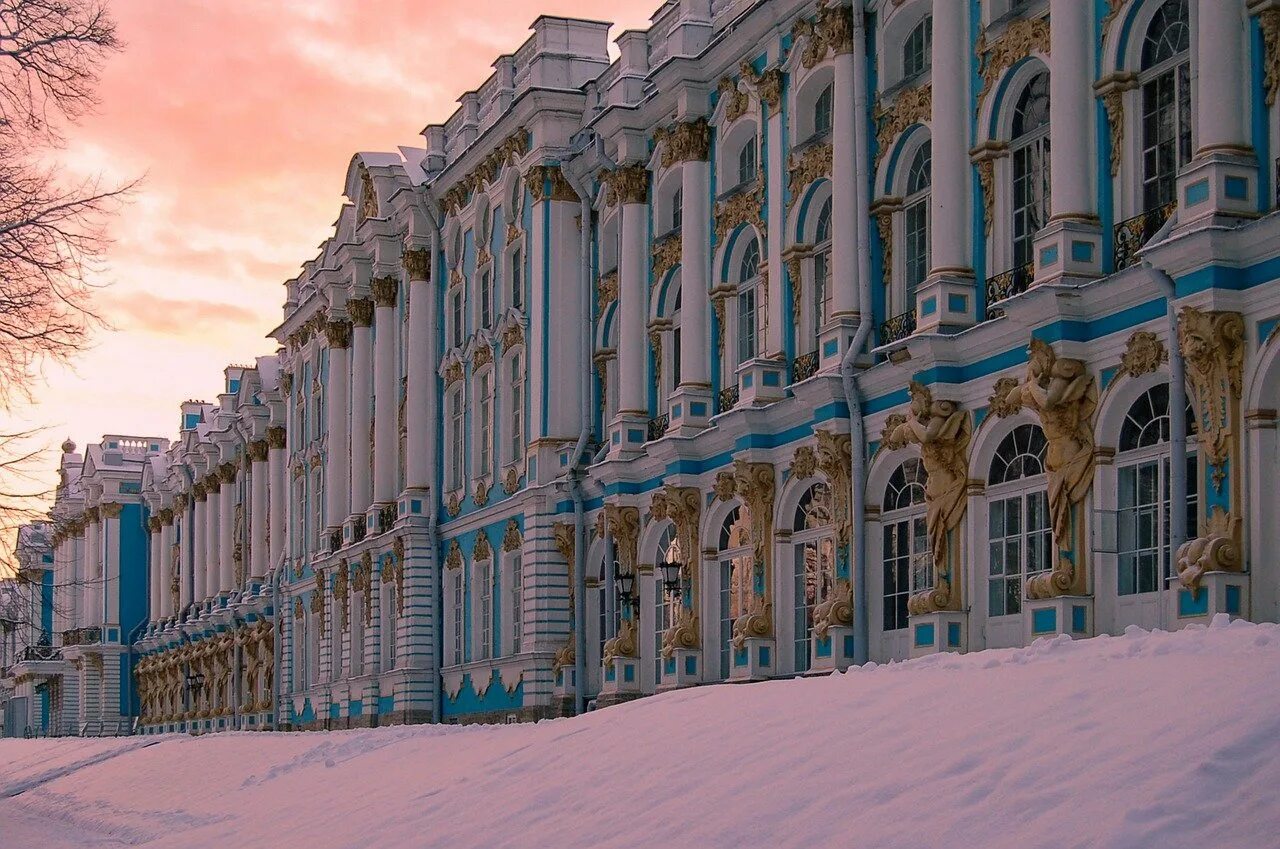 Сайт екатерининского дворца пушкин. Екатерининский дворец в Царском селе. Большой Екатерининский дворец Царское село зимой. Екатерининский дворец царского села. Большой Екатерининский дворец в Царском селе, Пушкин.