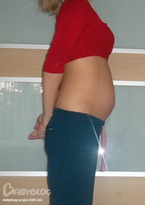 24 неделя тянет живот. Живот месячные. 16 Недель беременности живот у полных женщин фото. Живот на 21 недели задержки.