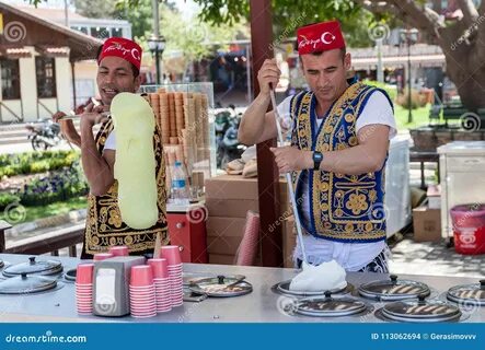 Турция мороженщик танцует