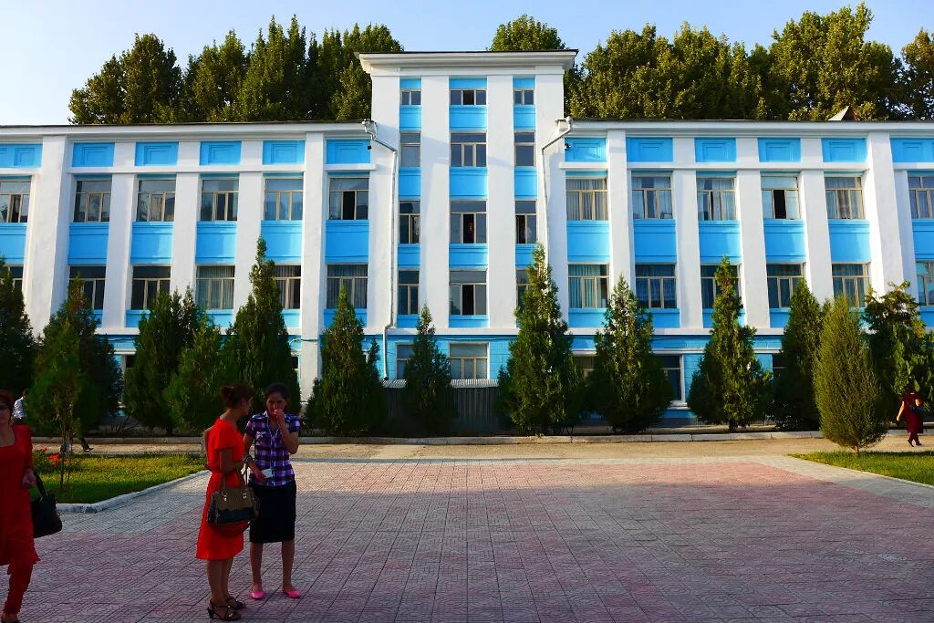 Кустехой душанбе. Пединститут таджикистан душанбе. душанбе пединститут им айни. мед колледж душанбе. территория пединститут душанбе.