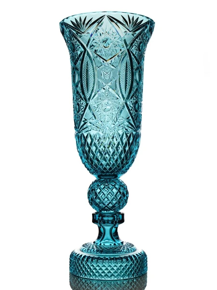 Голубой хрусталь. Хрустальные цветы. Ваза кобальт богемия. Хрустальный лотос фен шуй. Набор бокалов для вина гхз.