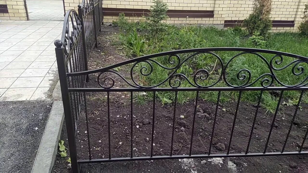 Кованые заборы без шпилей