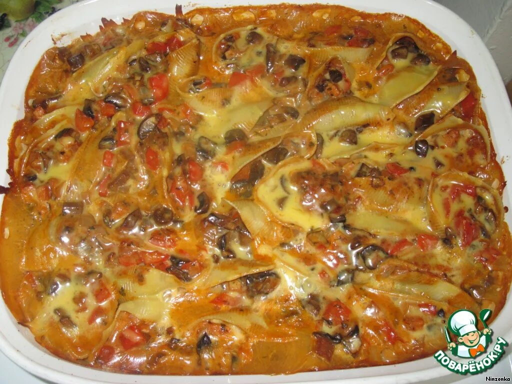 Фаршированные ракушки с грибами. Большие фаршированные макароны. Лумакони с фаршем. Ракушки с сыром. Рисовые макароны ракушка.