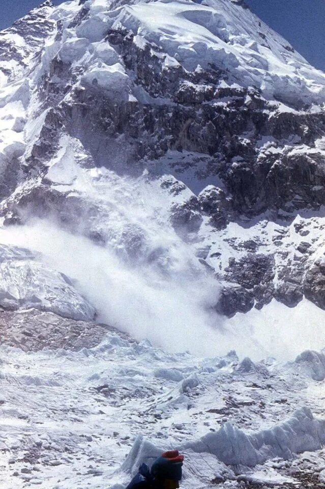 снежная лавина для детей. лотковые лавины. лавина на эльбрусе. лавина кировск кукисвумчорр. лотковые лавины.