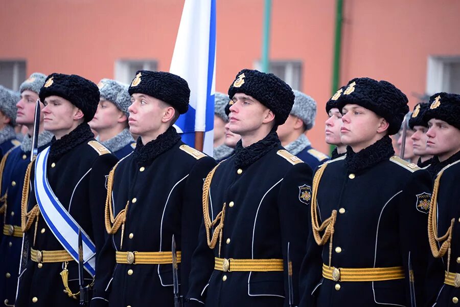 Особо парадная форма. Преображенский полк рпк вмф. 154 преображенский полк почётный караул. преображенский полк рпк вмф форма. рпк в форме вмф.