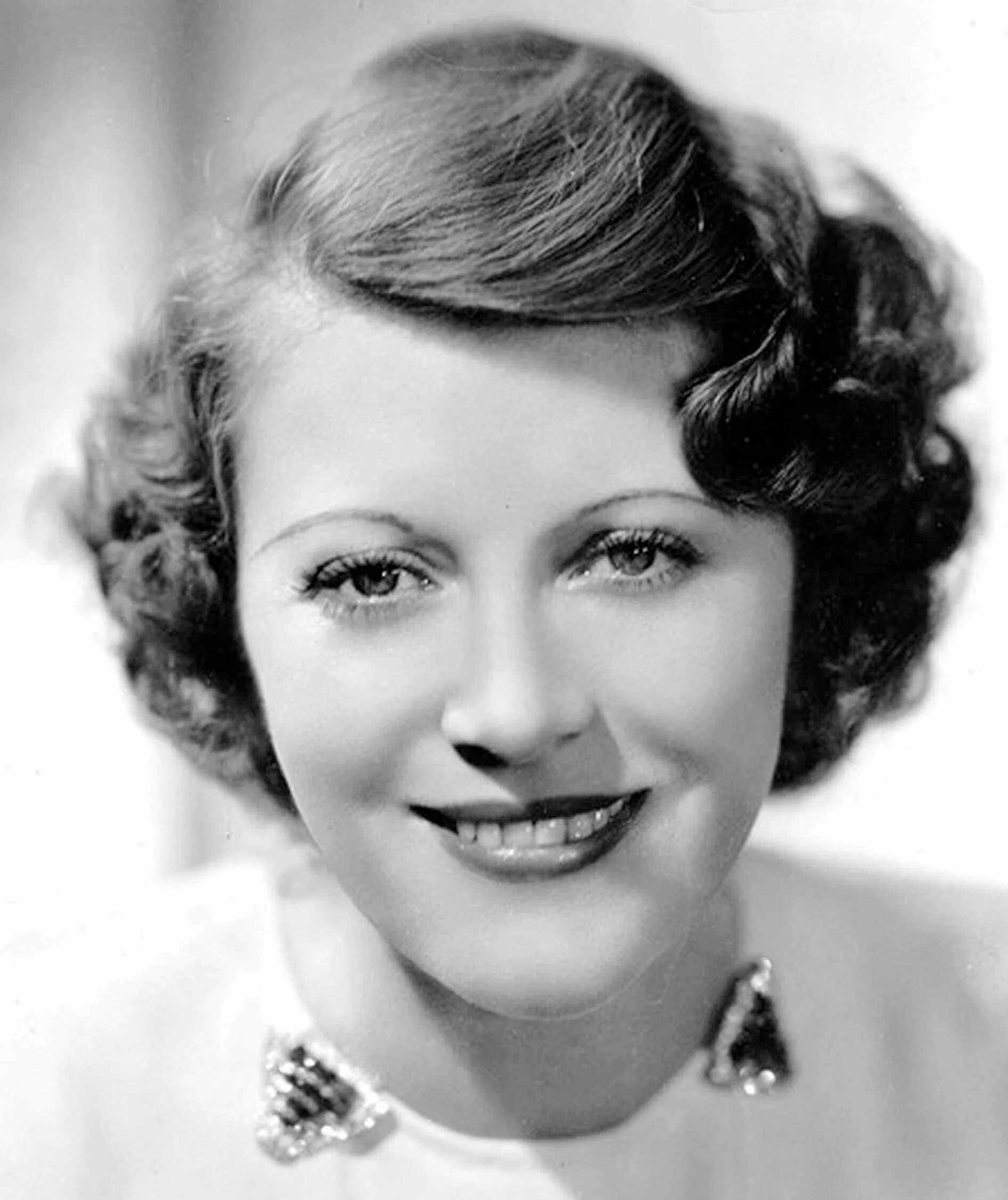 Рут это. Рут это. Рут бацци. Рут это. Рут доннелли.