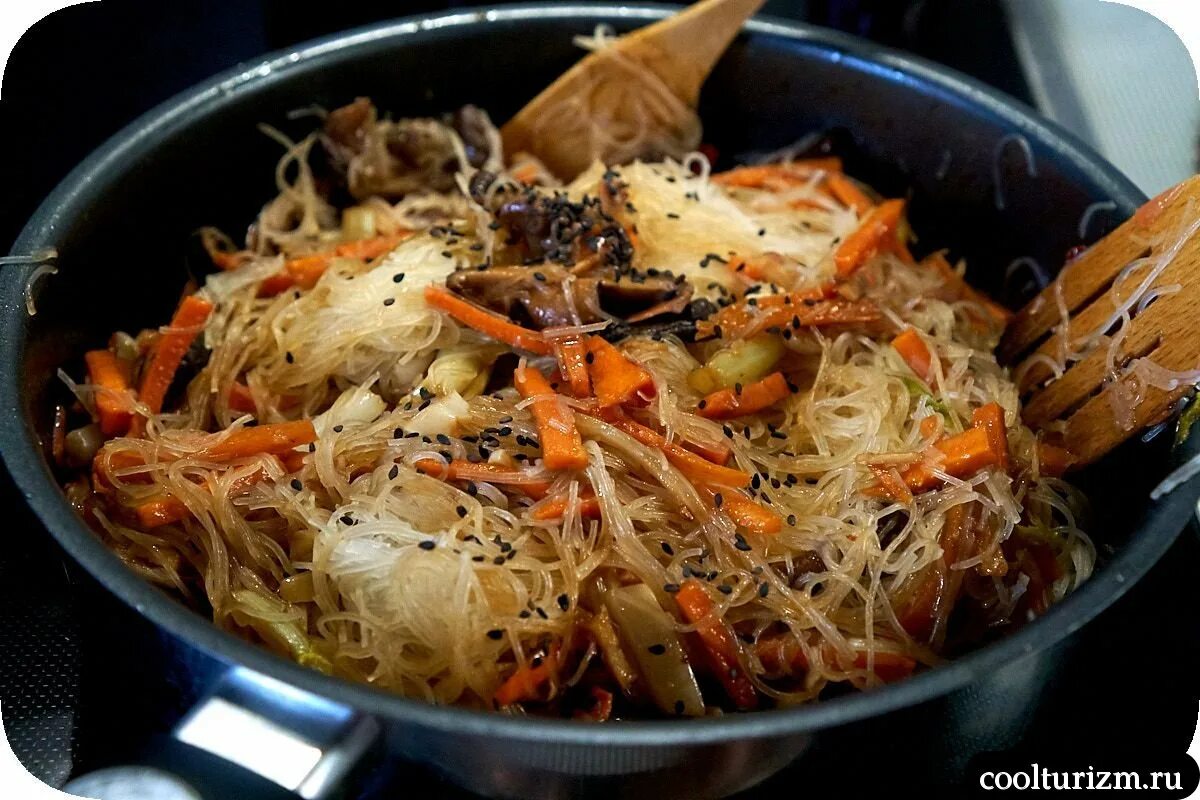 Как вкусно приготовить фунчозу дома