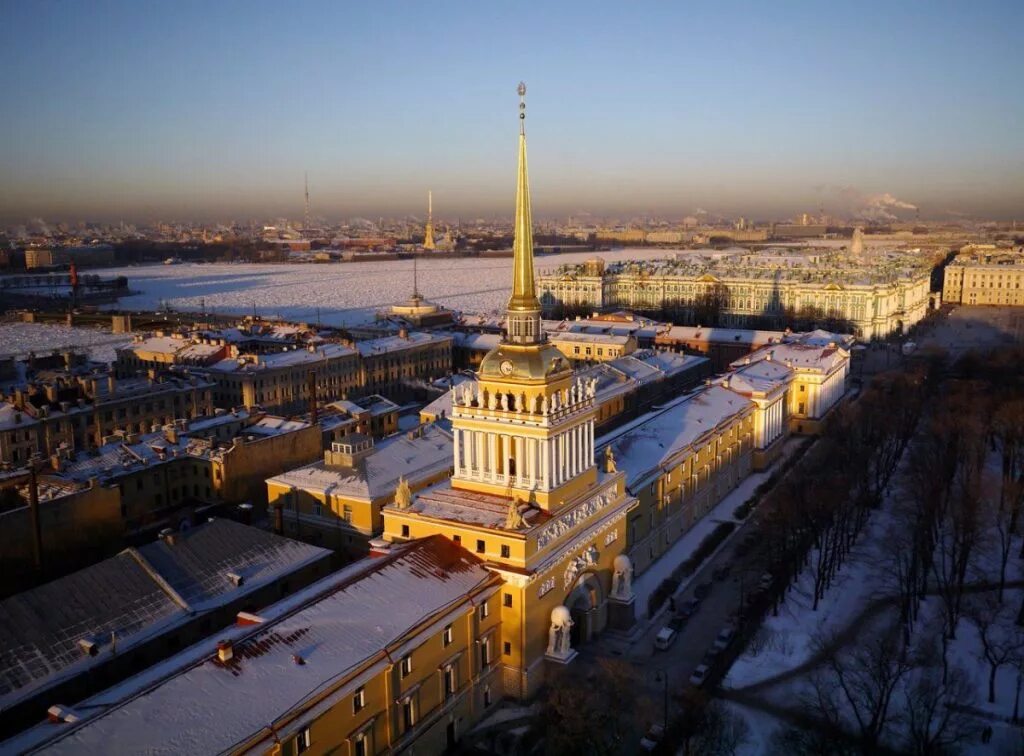 Мин город санкт петербург. Здание Адмиралтейства в Санкт-Петербурге. Адмиралтейство Захаров. Главное Адмиралтейство в Санкт-Петербурге Захаров. Здание Адмиралтейства Захаров.