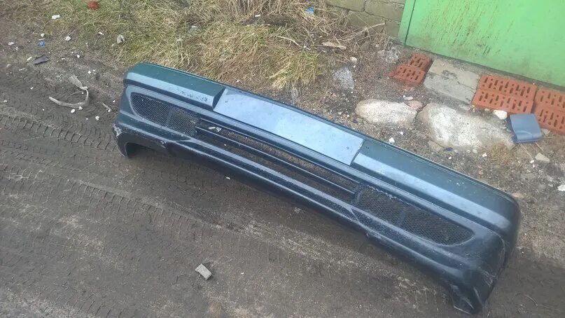 Передний бампер мерседес 124. Передний бампер мерседес 124. Бампер мерседес 124. Mercedes w124 передний бампер. Mercedes w124 передний бампер.