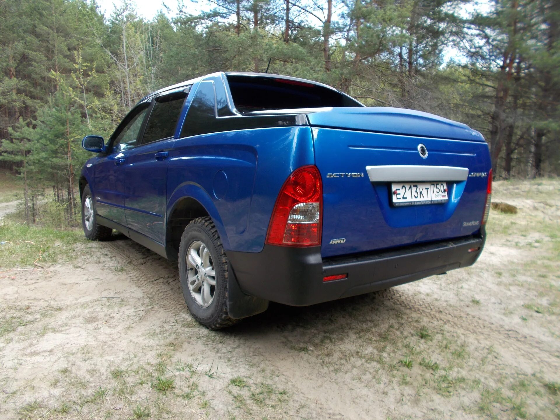 SSANGYONG Actyon Sports 1. Саньенг Actyon Sports. ССАНГЙОНГ Актион спорт 1 поколения. SSANGYONG Actyon Sports синий. Актион б у купить