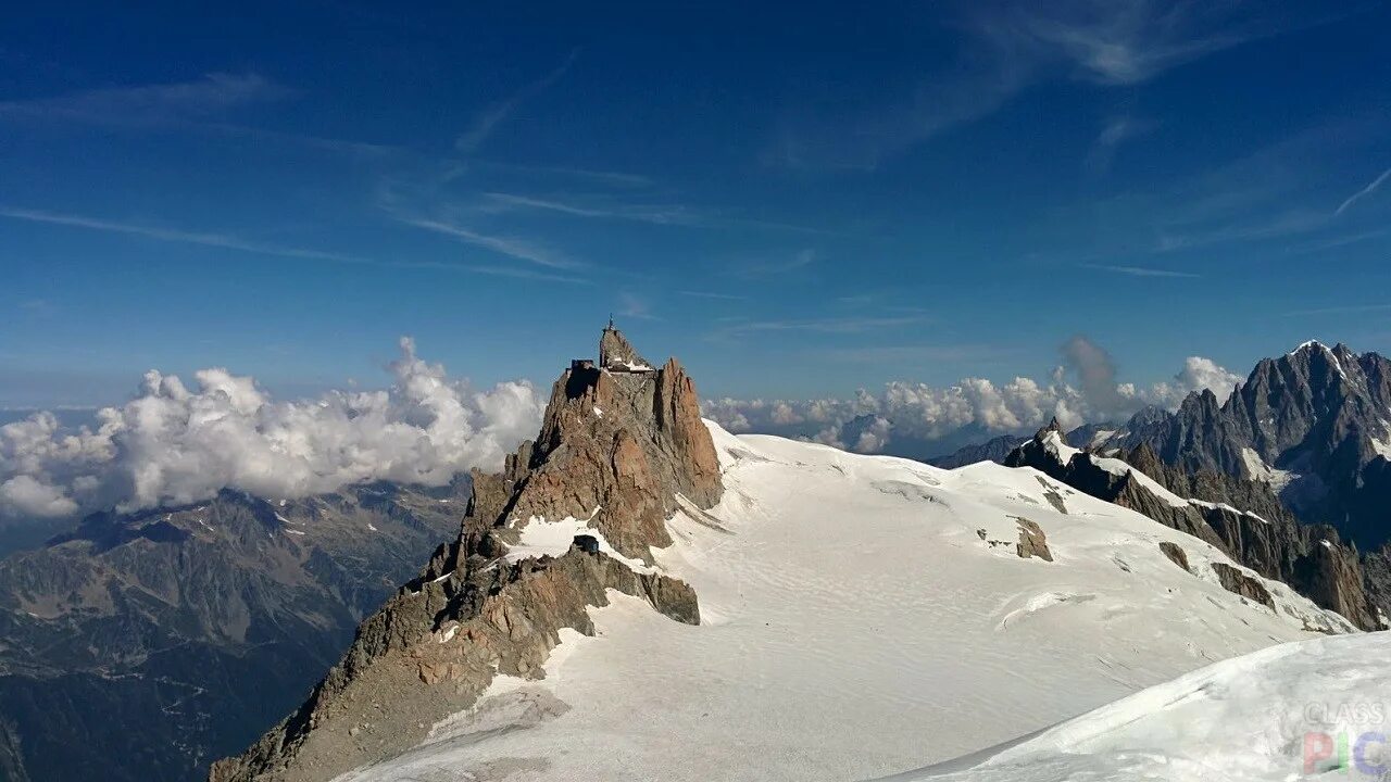 Самая высокая вершина альп гора монблан. Монтбланк гора. Альпы вершина монблан. Самая высокая вершина альп гора монблан. Монблан гора.