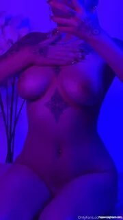 Matrixmika Nude OnlyFans Leaks.