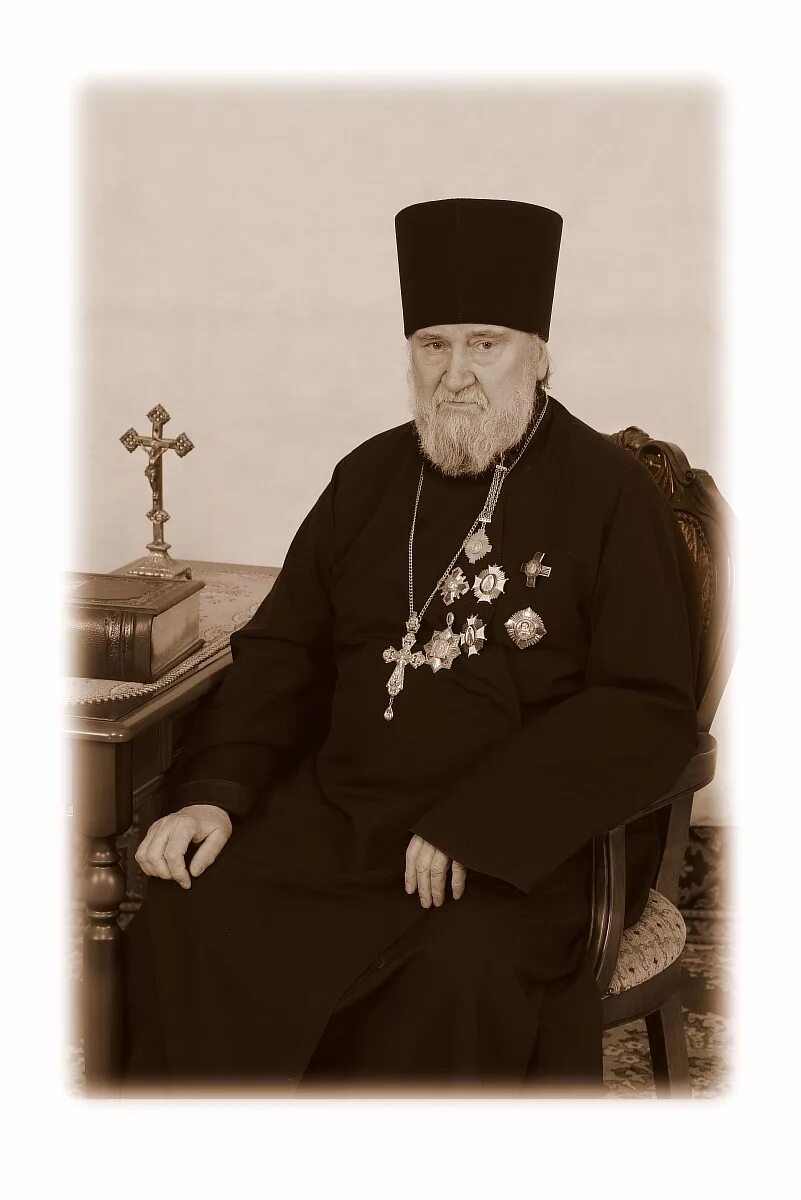 протоиерей михаил пристрем. настоятель храма христа спасителя. павел красноцветов казанский. отец михаил калининград. протоиерей андрей павлович герасимов.