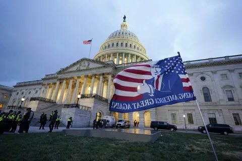 Капитолий сша спустил флаги