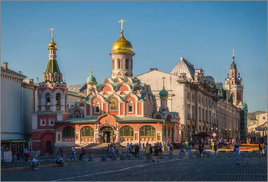 Русская православная церковь москва. Собор Казанской иконы Божией матери на красной площади. Церковь Троицы Живоначальной, Москва, красная площадь. Храм базилика Москва. Православный собор в Москве.