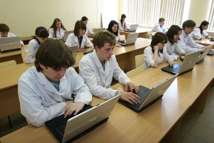 Медицинский университет абитуриент. Свердловский мед институт. угму уральский государственный медицинский университет. репина 3 екатеринбург медицинский институт. мед университет игму иркутск.