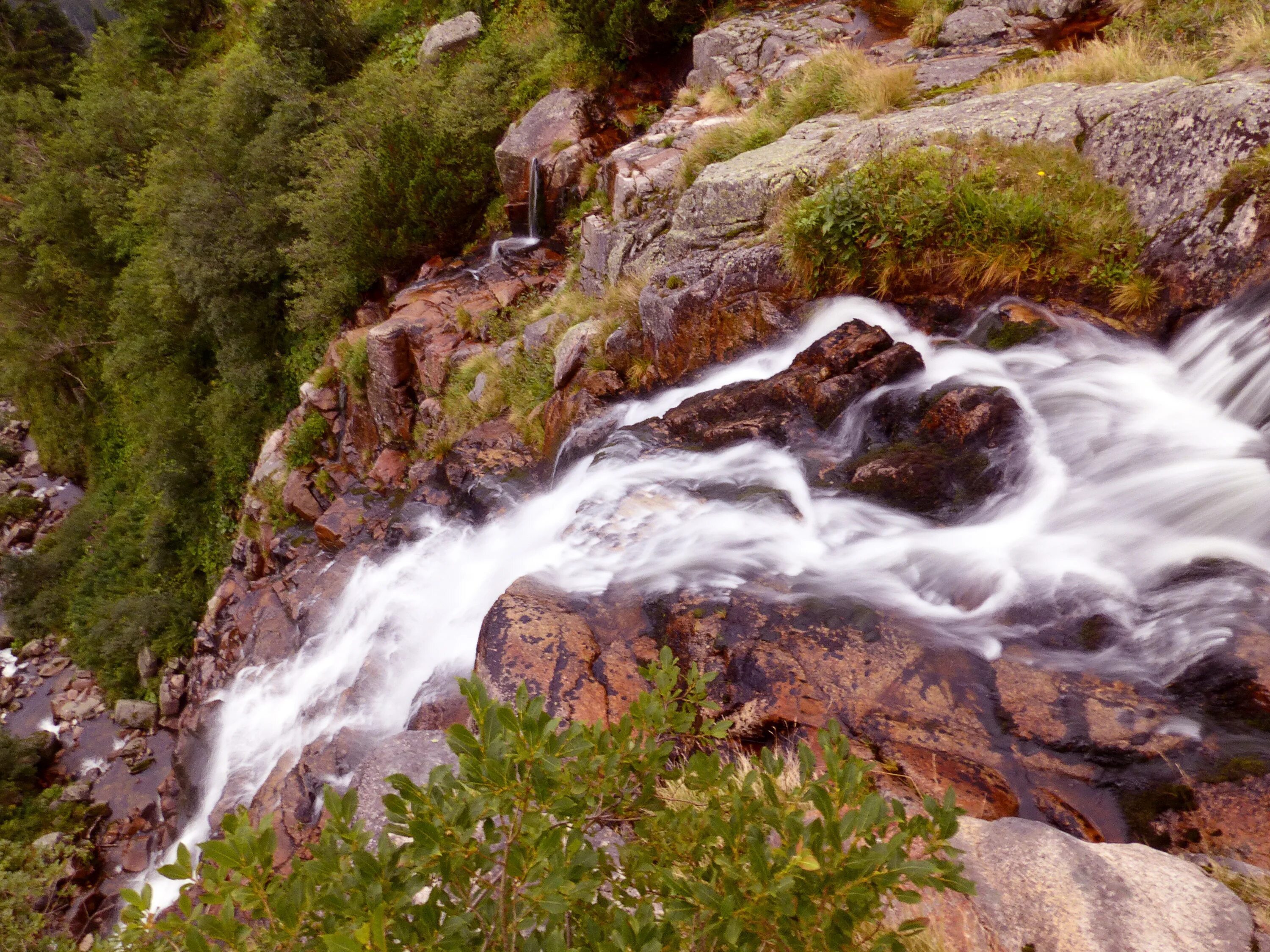 Естественный поток. Естественный поток. Река ручей естественные потоки. Река ручей естественные потоки 5 класс. Естественный поток.