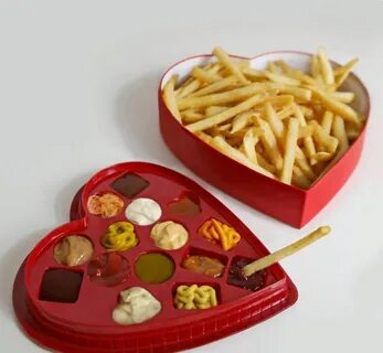 Вы всё ещё думаете, что подарить своей второй половинке на 14 февраля? ;) #foodh