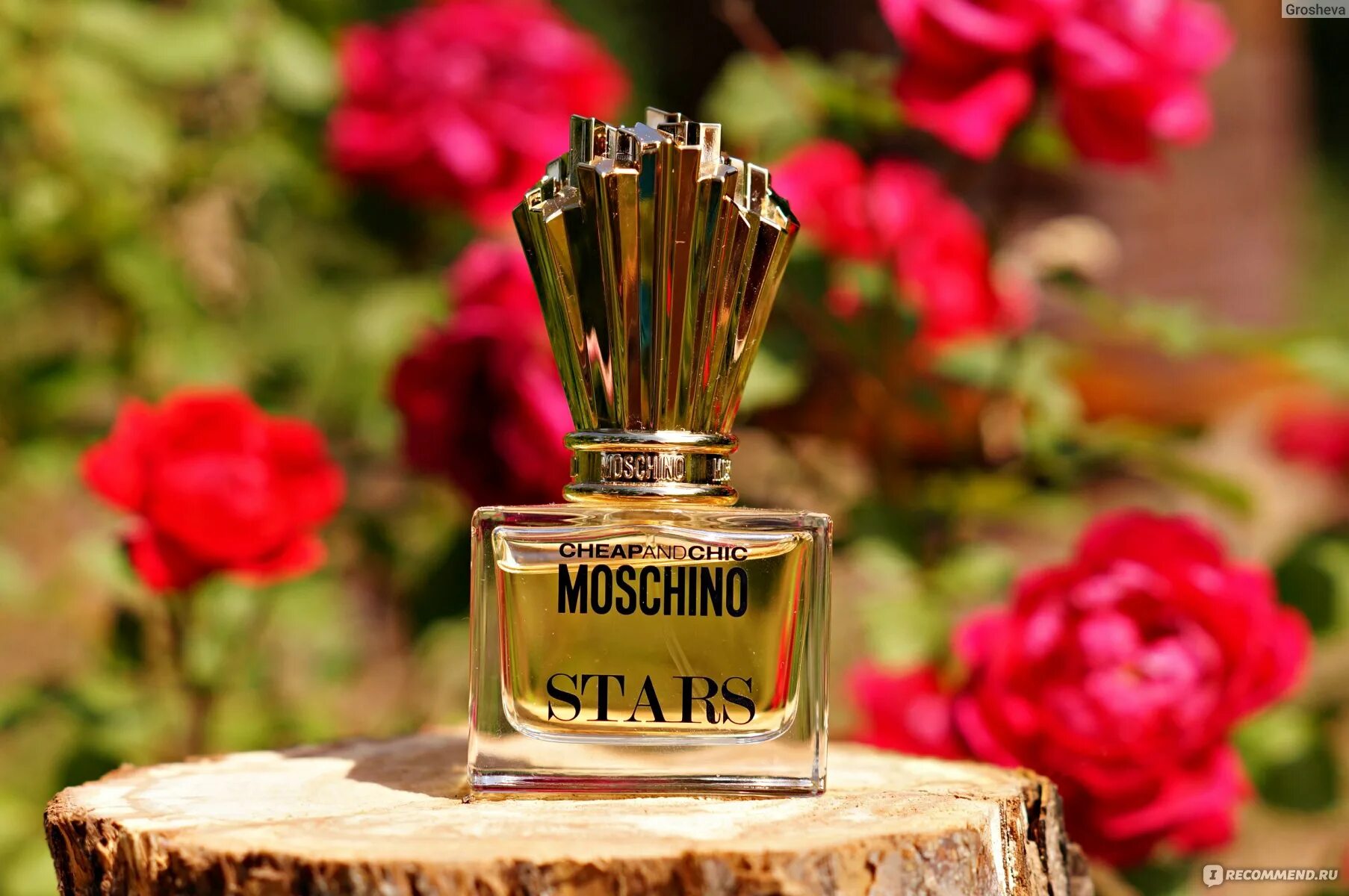 Запахи духов москина. Moschino Stars 100 мл. Moschino Stars 50ml. Moschino Stars EDP 30мл woman. Духи Москино желтые.