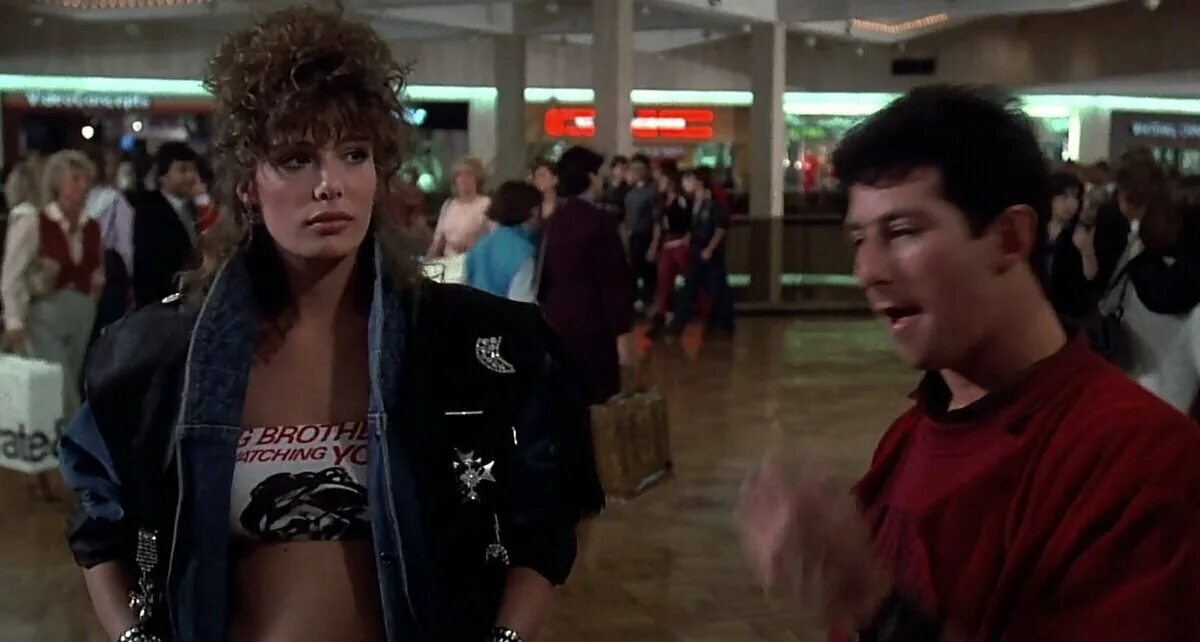 Ох уж эта наука 1985. Weird science 1985. Келли леброк ох уж эта наука. Ох уж эта наука 1985. Восьмидесятые подростки.