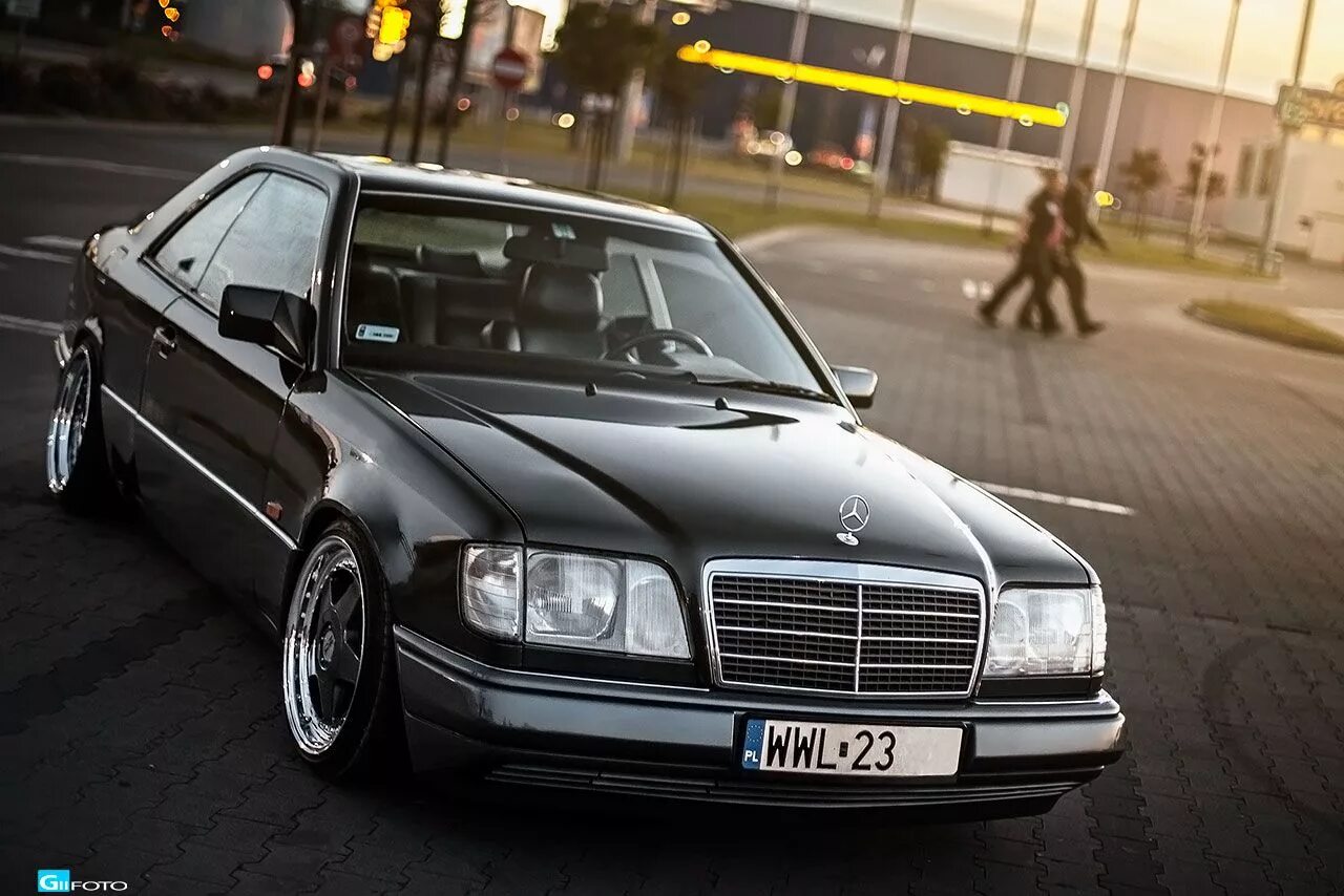 Mercedes-benz w124. Mercedes benz w124 e500 волчок. Mercedes 124. Мерседес волчок 124 е500. 124 процента.