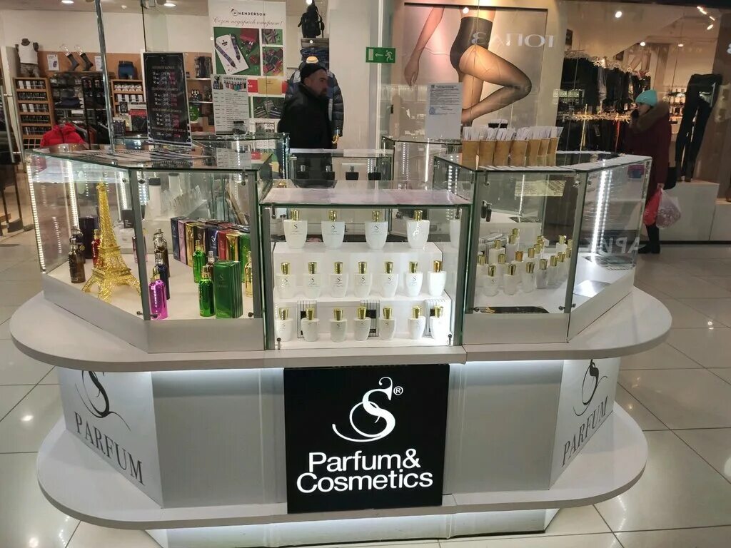 франшиза духов. остров с парфюмерией москва. торговые островки парфюмерии. S parfum cosmetics магазин москва. духов центр.