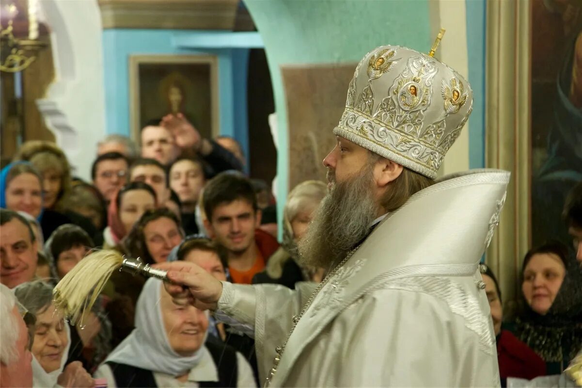 Песнопение божией. Успенский храм Видное Богоявление. Проповедь на Богоявление. Митроп. Ил.