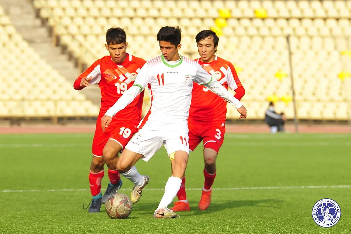 Таджикистан u16 футбол. Алишер Шукуров полузащитник сборная Таджикистана. Сафар сборная Таджикистана. Молодежная сборная Таджикистана (u-19).