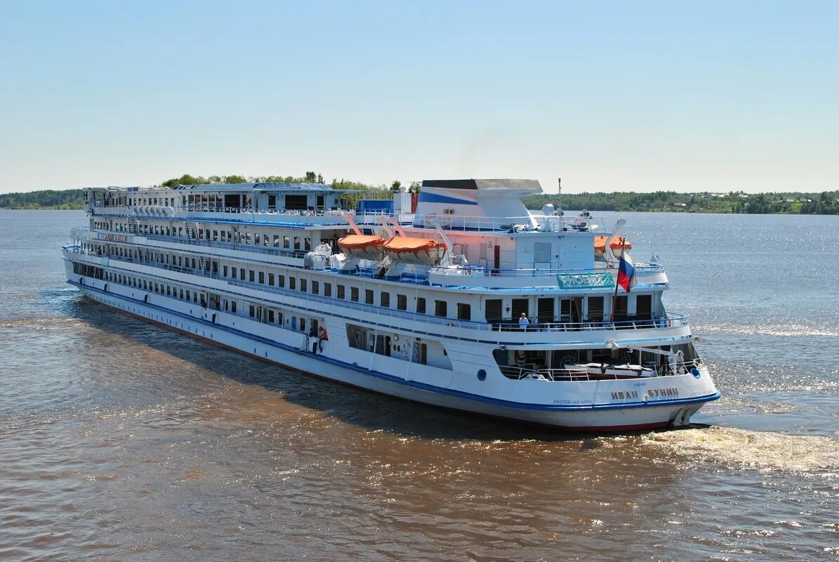 Московский теплоход 2023. Теплоход князь владимир сочи. Астория гранде круизный лайнер. Круиз на теплоходе из сочи 2024. Круиз из сочи лайнер astoria grande.