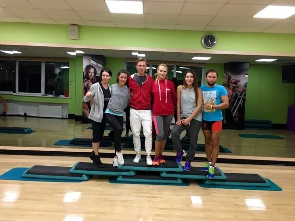 Класс южно сахалинск. Школа 30 южно-сахалинск. Южно сахалинск 1 гимназия 11 класс. Школа 1 южно-сахалинск. Школа 5 южно-сахалинск.