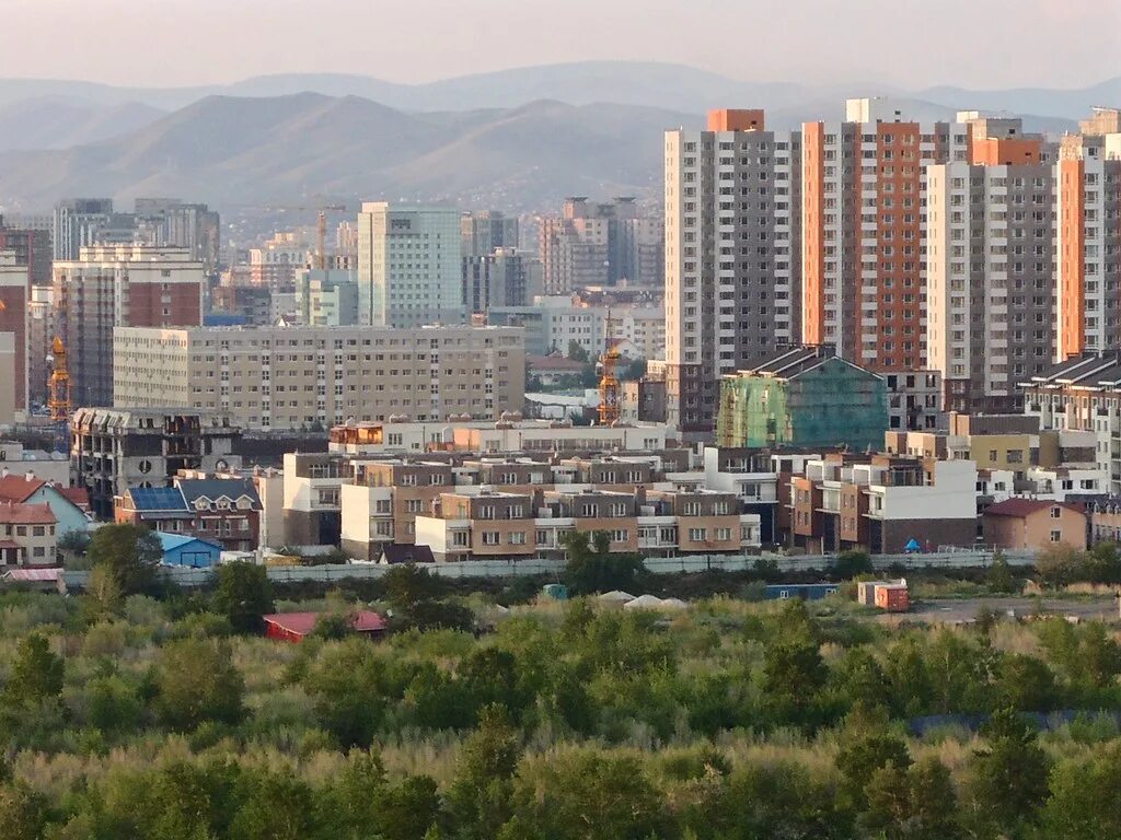 Время в монголии сейчас. Монголия Улан Батор. Улан Батор столица. Улан Батор сейчас. Пригород Улан-Батора Монголия.